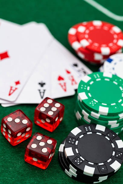 Infinite Blackjack table interface on petir138 showing multiple players and dealer hand